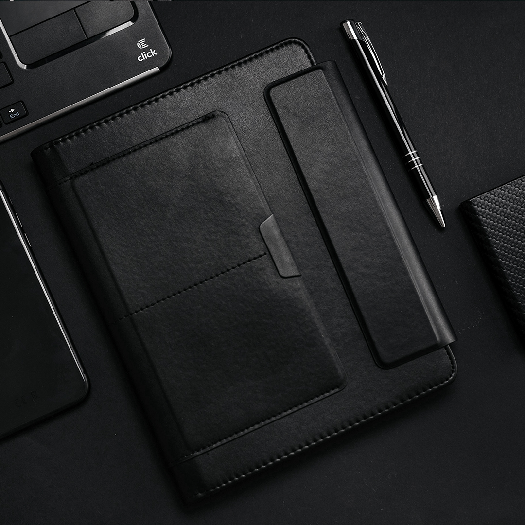 ALCANTARA, portfolio sa notesom a5 u poklon kutiji, crni